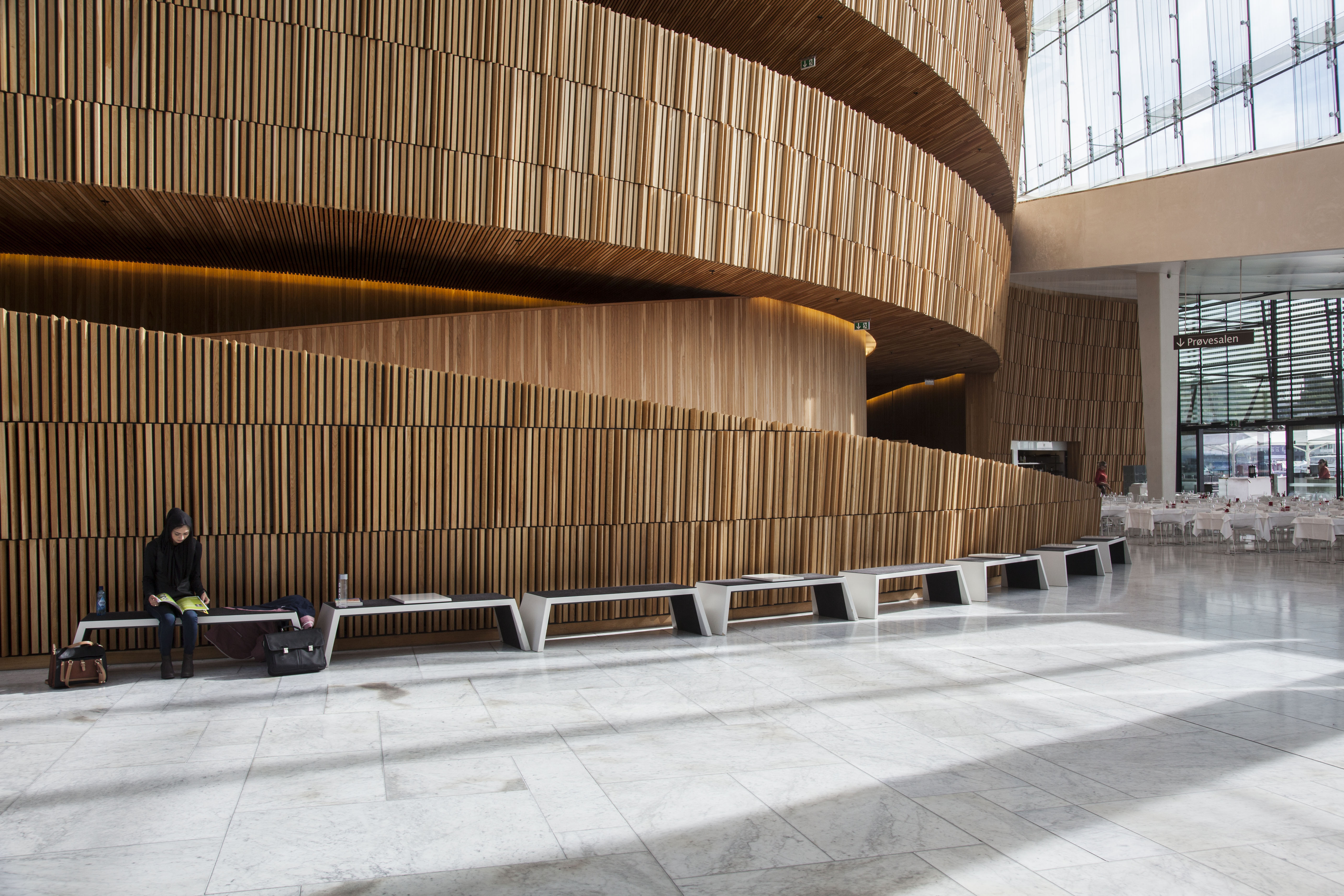 opera oslo_47., stolesæder i filt